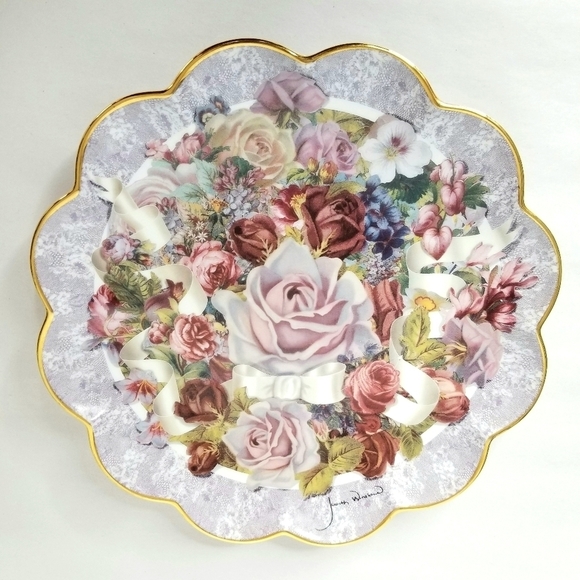 Judith Winslow Rose Decorative Plate  "Bouquet of Innocence" . Franklin Mint - Picture 1 of 3
